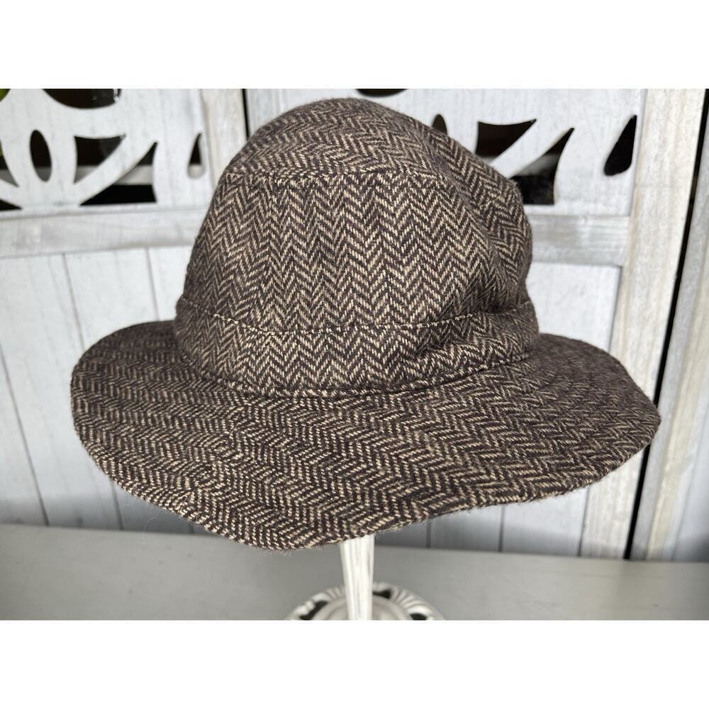 The Territory Ahead Wool Blend Bucket Hat Herringbone Knit Brown Soft Medium